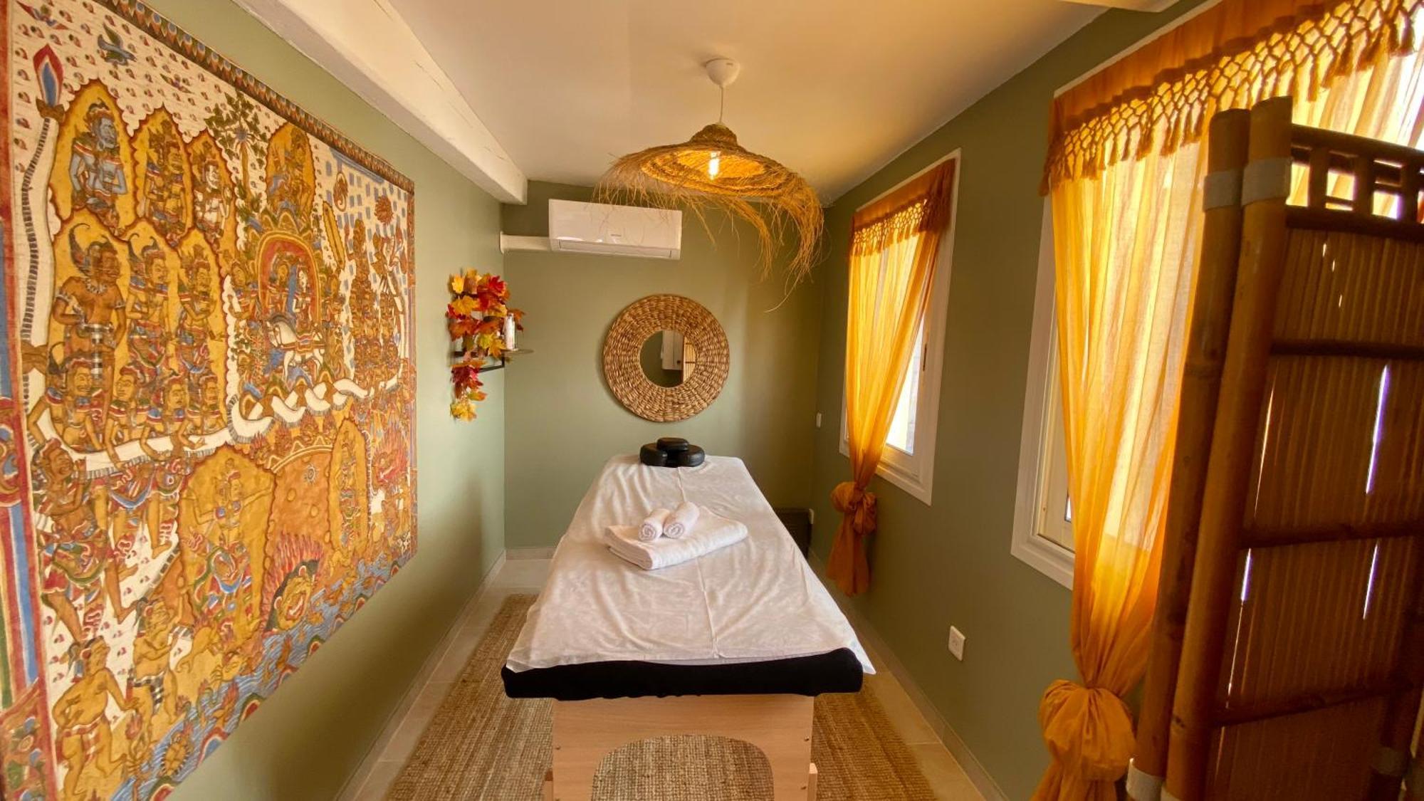 L'Annexe Spa Du Tropical Lodge Narbonne Ngoại thất bức ảnh